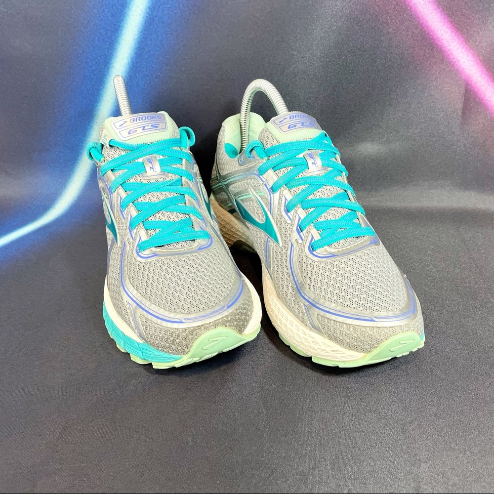 Brooks Adrenaline GTS 16 Shoe Women’s Size 7.5W